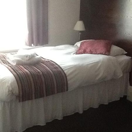 Hotel The Duke Of Wellington Wetherspoon à Minehead Extérieur photo