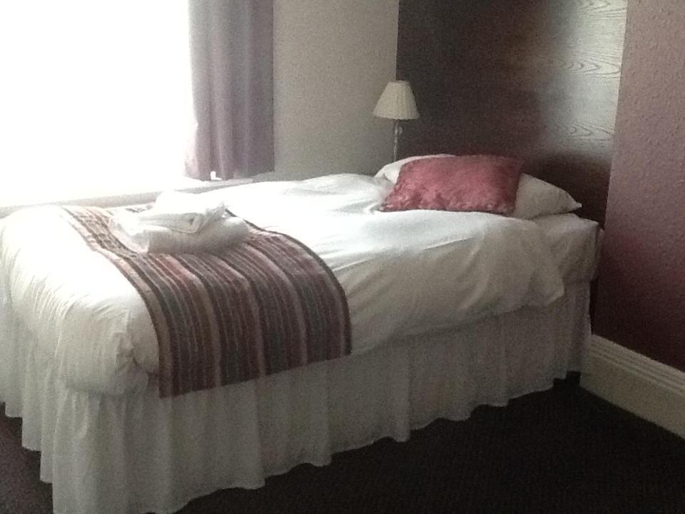 Hotel The Duke Of Wellington Wetherspoon à Minehead Extérieur photo